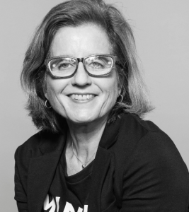 Mentora Carla Leirner